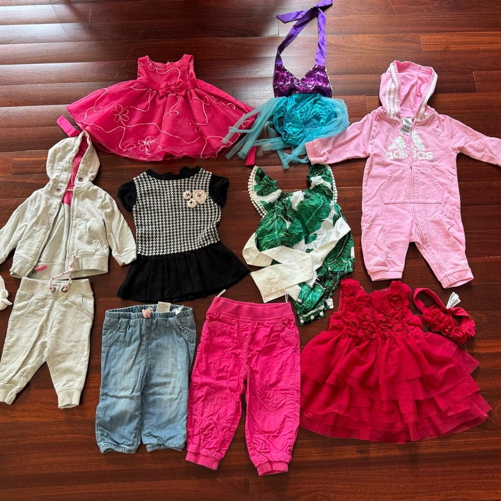 Bundle girls clothes size 3-9 months